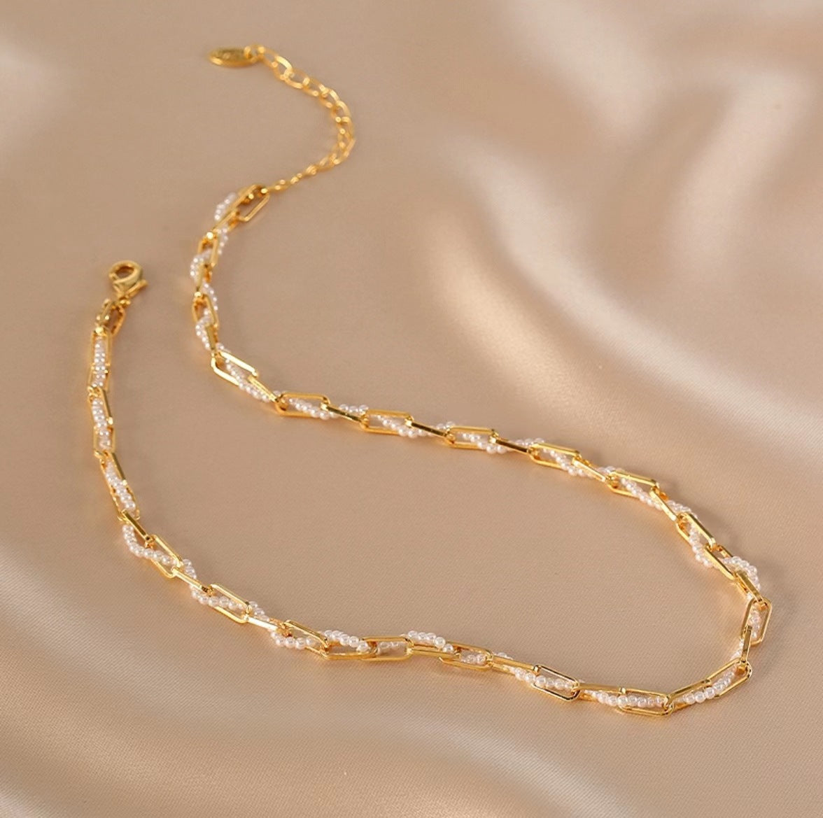 Luxury Minority Temperament Sweet Fresh Feeling Necklace