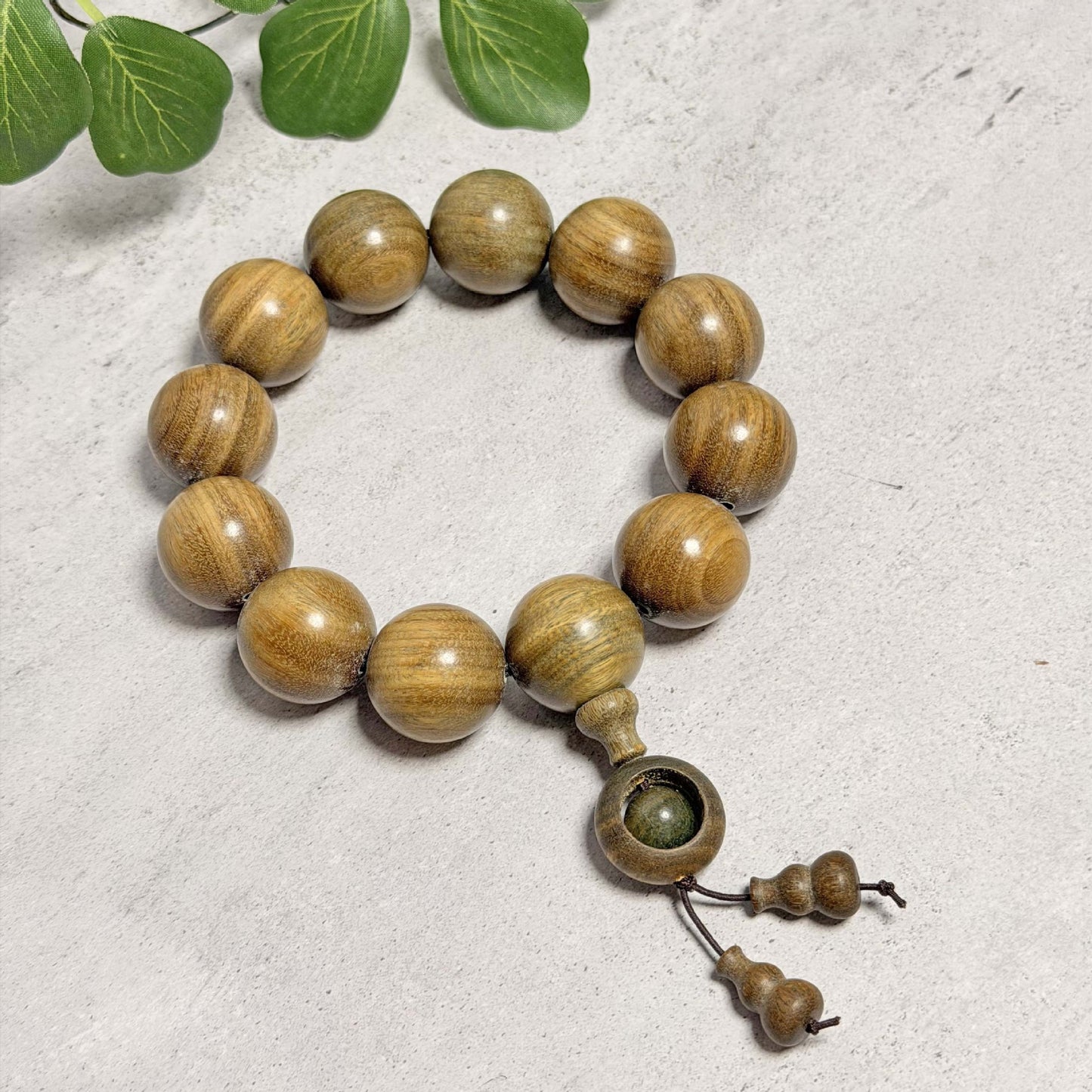 Women's & Men's Green Sandalwood Natural Log Submerged Buddha Beads Ethnic Retro Style Bracelet