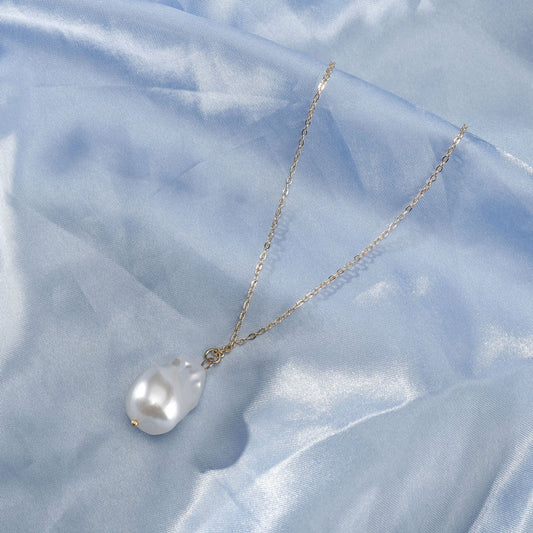 Women's Niche Design Senior Imitation Pearl Sweater Necklaces