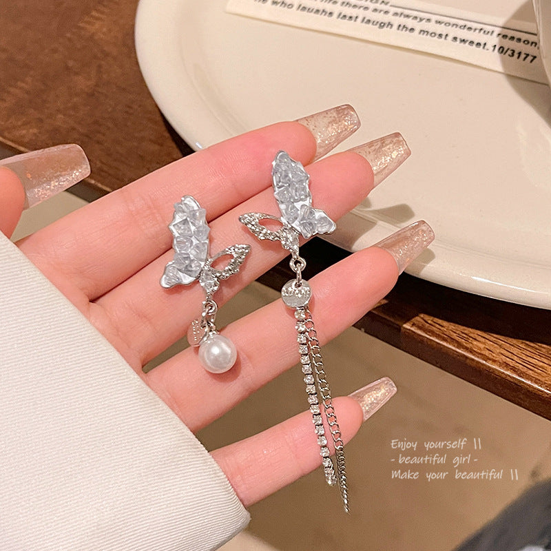Tassel Asymmetric Butterfly Blue Diamond In The Debris Earrings