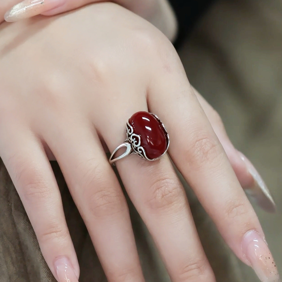 Niche Red Egg Face Auspicious Cloud Ring