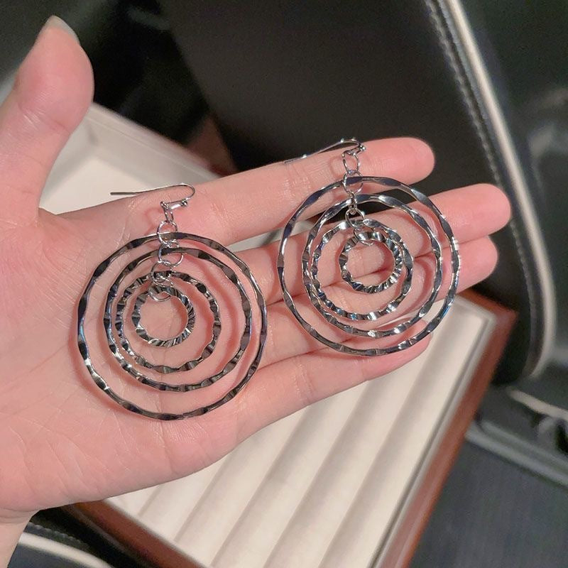 Round Thread Eardrop Female Cold Style Cool Sister Series Earrings
