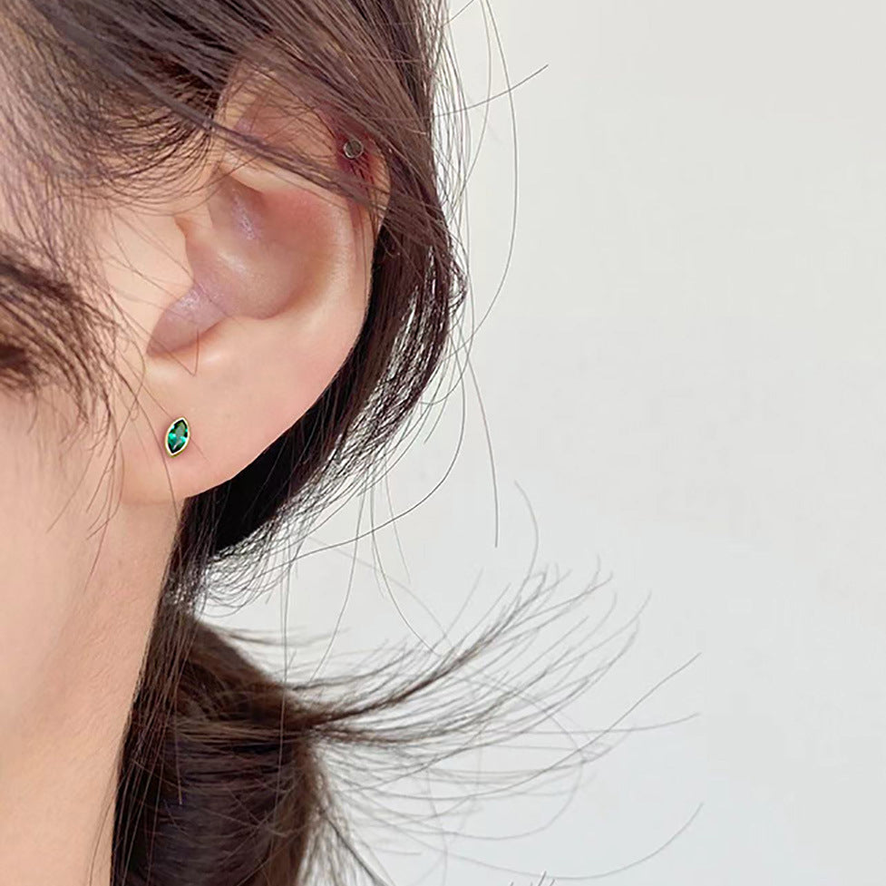 Plated Grandmother Green White Horse Eye Zircon Exquisite Bezel Setting Stud Earrings