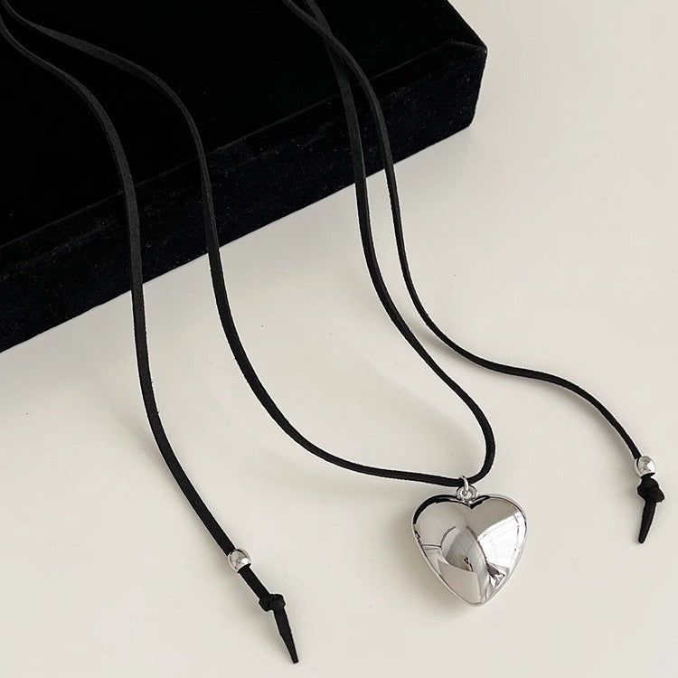 Long Woven Black Rope Metal Heart Female Niche Retro Personality Necklaces