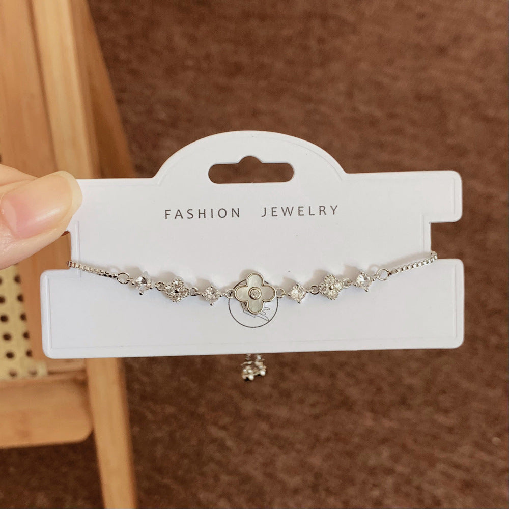 Women's Inlay Fritillary Four-leaf Flower Pull-out Light Luxury High-grade Bracelets