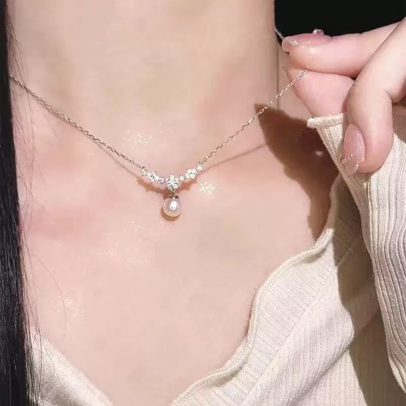 Women's Pearl Broken Sier For Summer Light Luxury Minority Sense Temperament Necklace