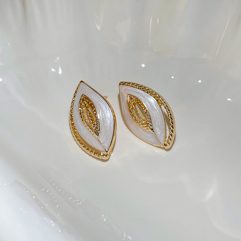 Cheese Pleated Fashionable Casual Style Ear Hook Earrings