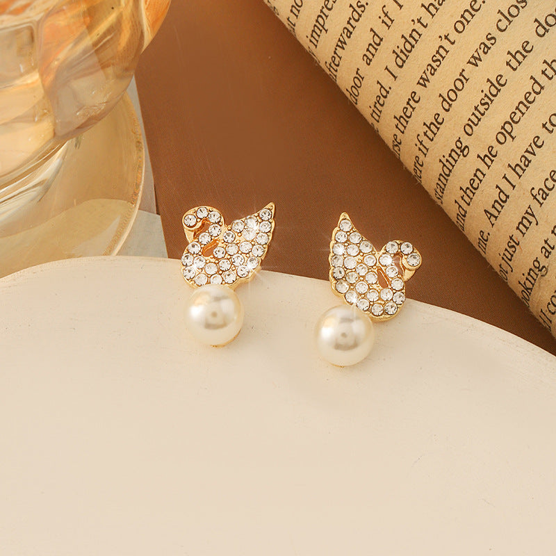 Simple Retro Sier Needle Pearl High Sense Ear Earrings