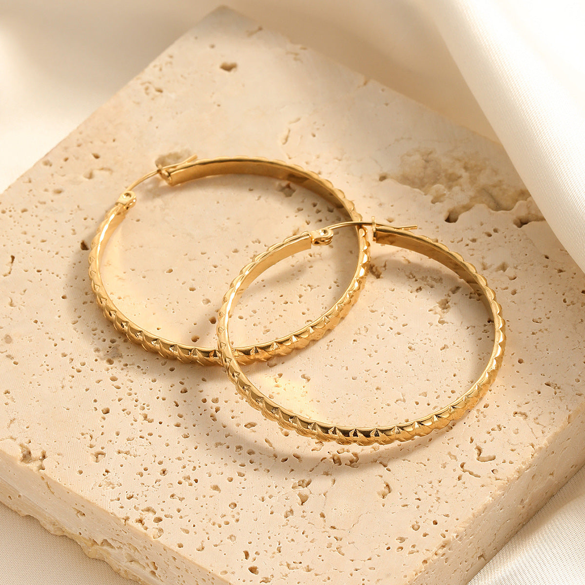 Women's Beautiful Circle Design High-grade Simple Titanium Earrings