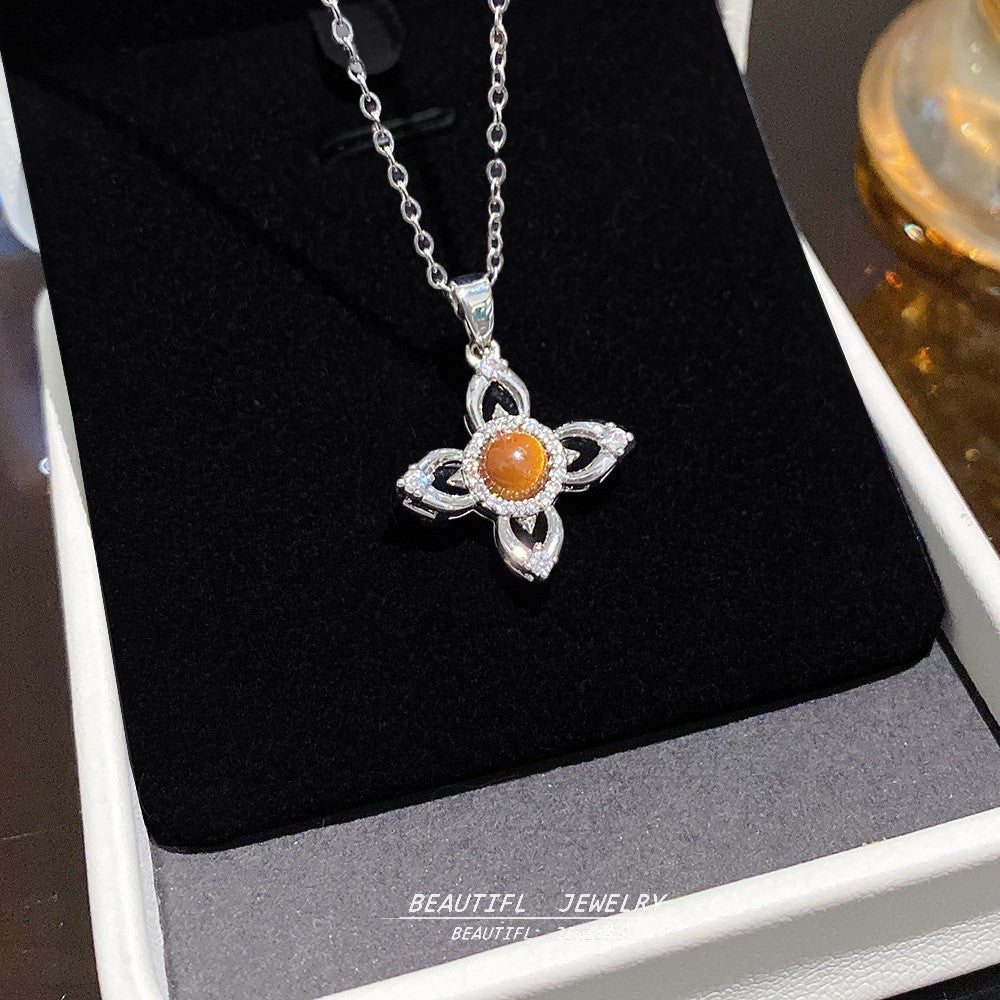 Women's Minority Simple Fashionable Elegant Zircon Clavicle Chain Titanium Steel Accessory Necklace