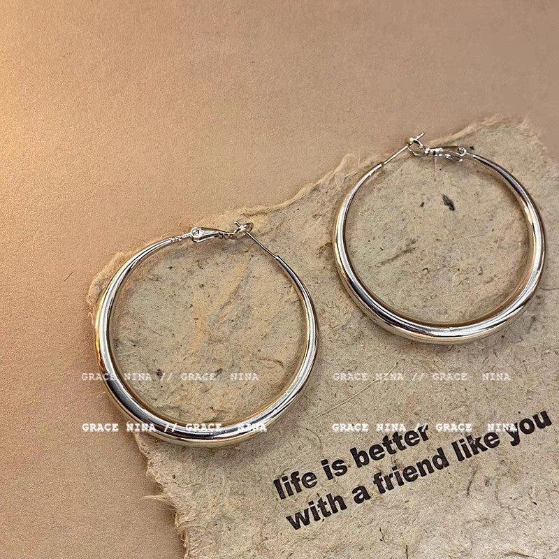 Women's Style High-grade Large Hoop Light Luxury Ear Clip Earrings
