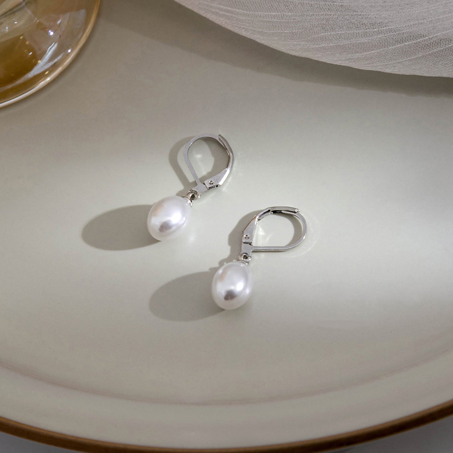Korean Simple Baroque Pearl Clip Light Luxury Personalized Cold Ear Buckle
