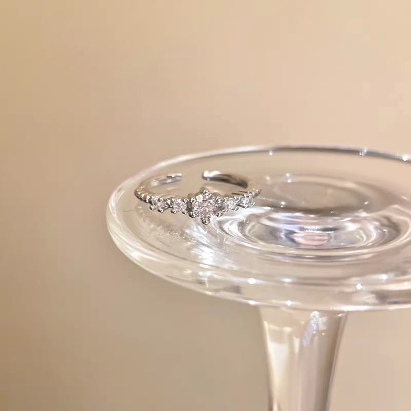 Zircon Simple Female Opening Adjustable Index Finger Light Luxury Rings