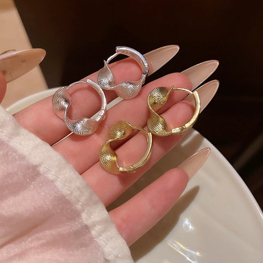Cold Style Simple Metal Sense Irregular Female Temperament Stud Earrings