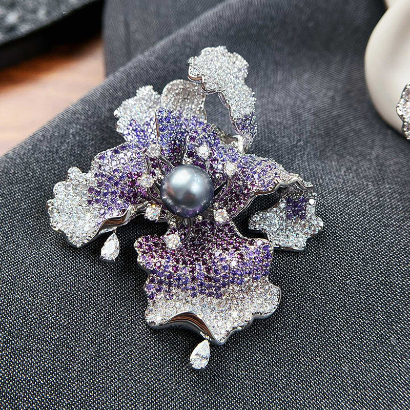 Dream Purple Zirconium Flower-de-luce Brooch Gold Light Brooches