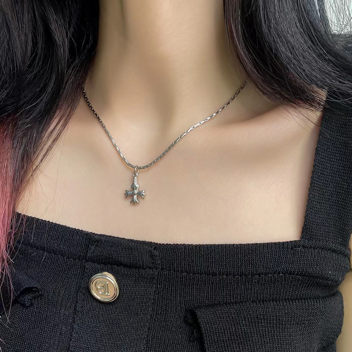 Women's Titanium Steel No Fading Cross Clavicle Chain Necklace