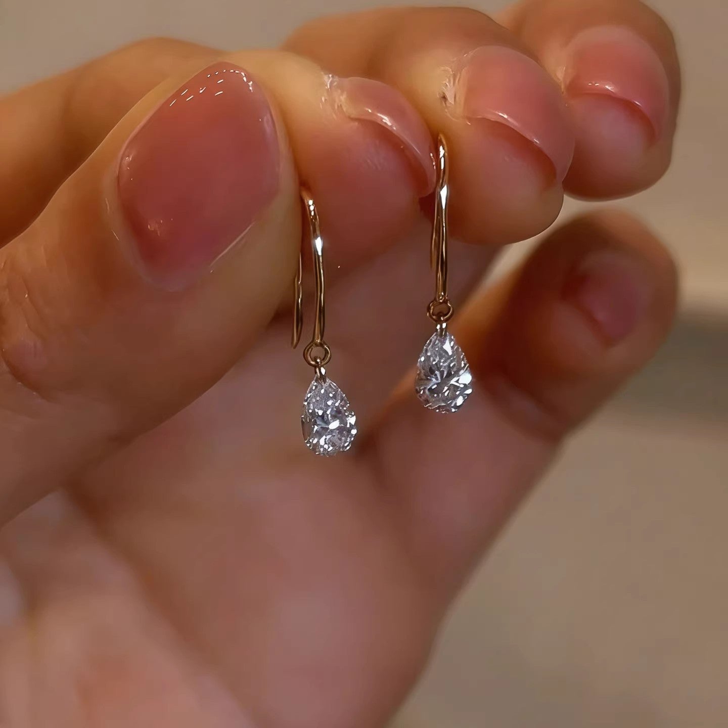 Women's Korean Style Water Drops Eardrops High-grade Earrings
