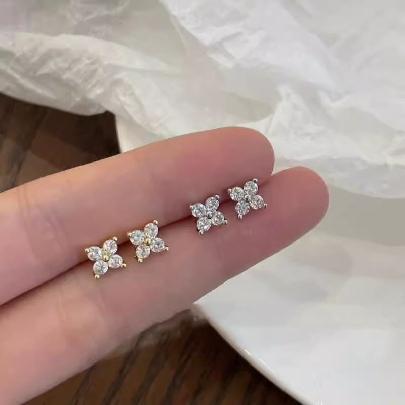 Women's Popular Mini Clover Zircon Light Luxury High-grade Rings