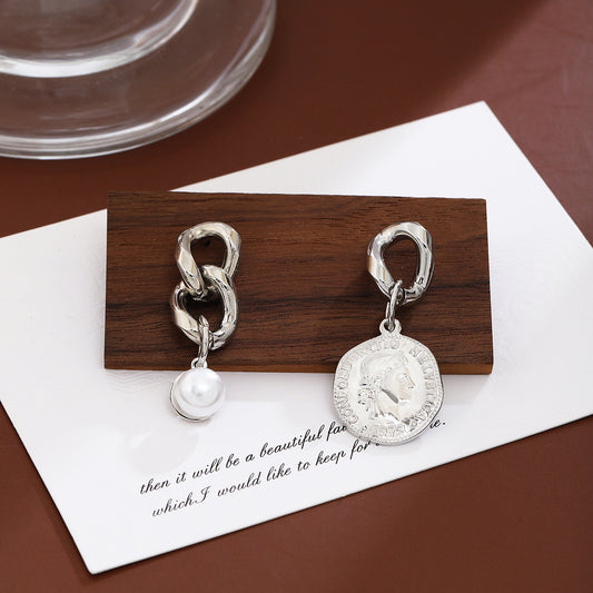Fashion Portrait Geometric Round Niche Design Earrings