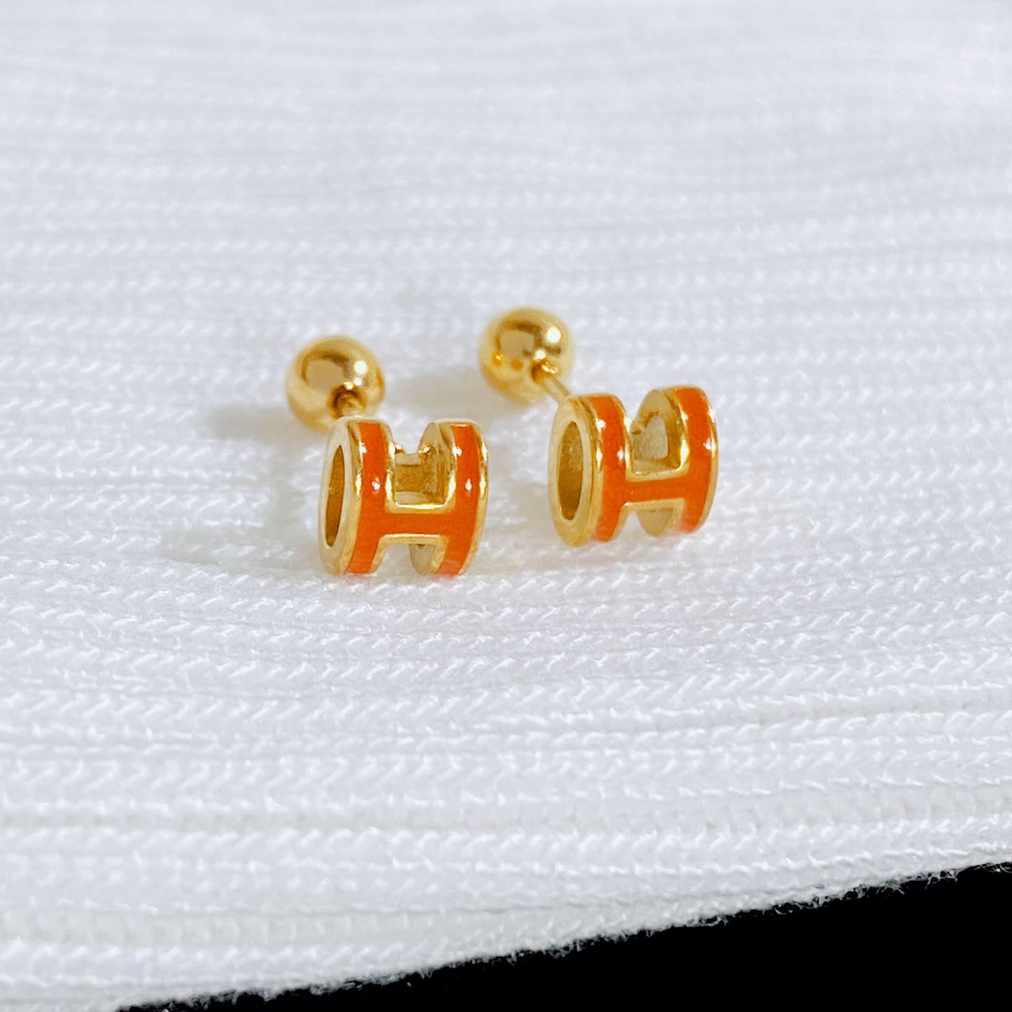 Women's Steel Screw Ear Bone Simple Elegant Earrings