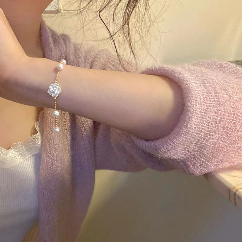 Pearl Flower Camellia Design Girlfriends Simple Bracelet
