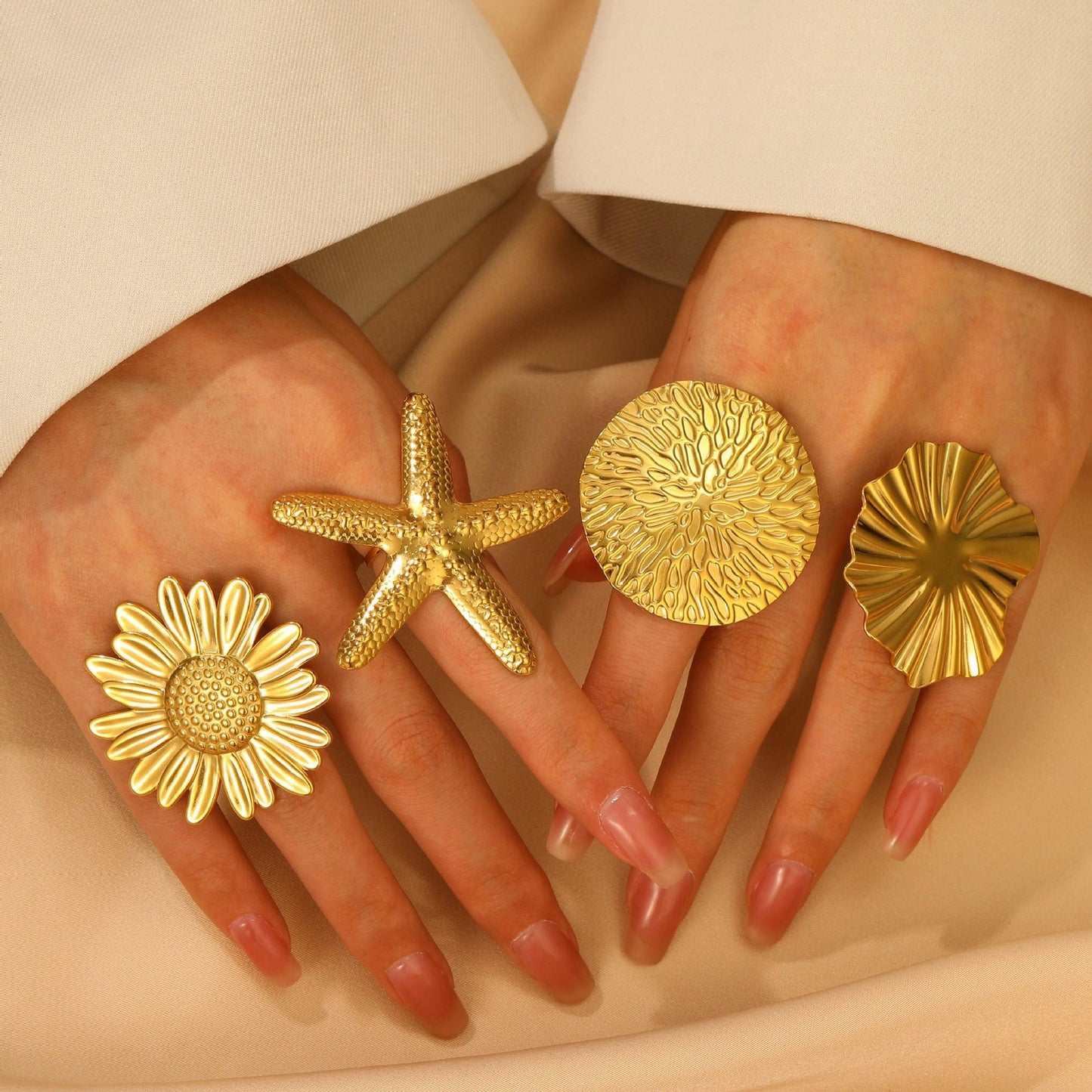 Women's Design Texture Round Fashion Temperament Gold Big Rings