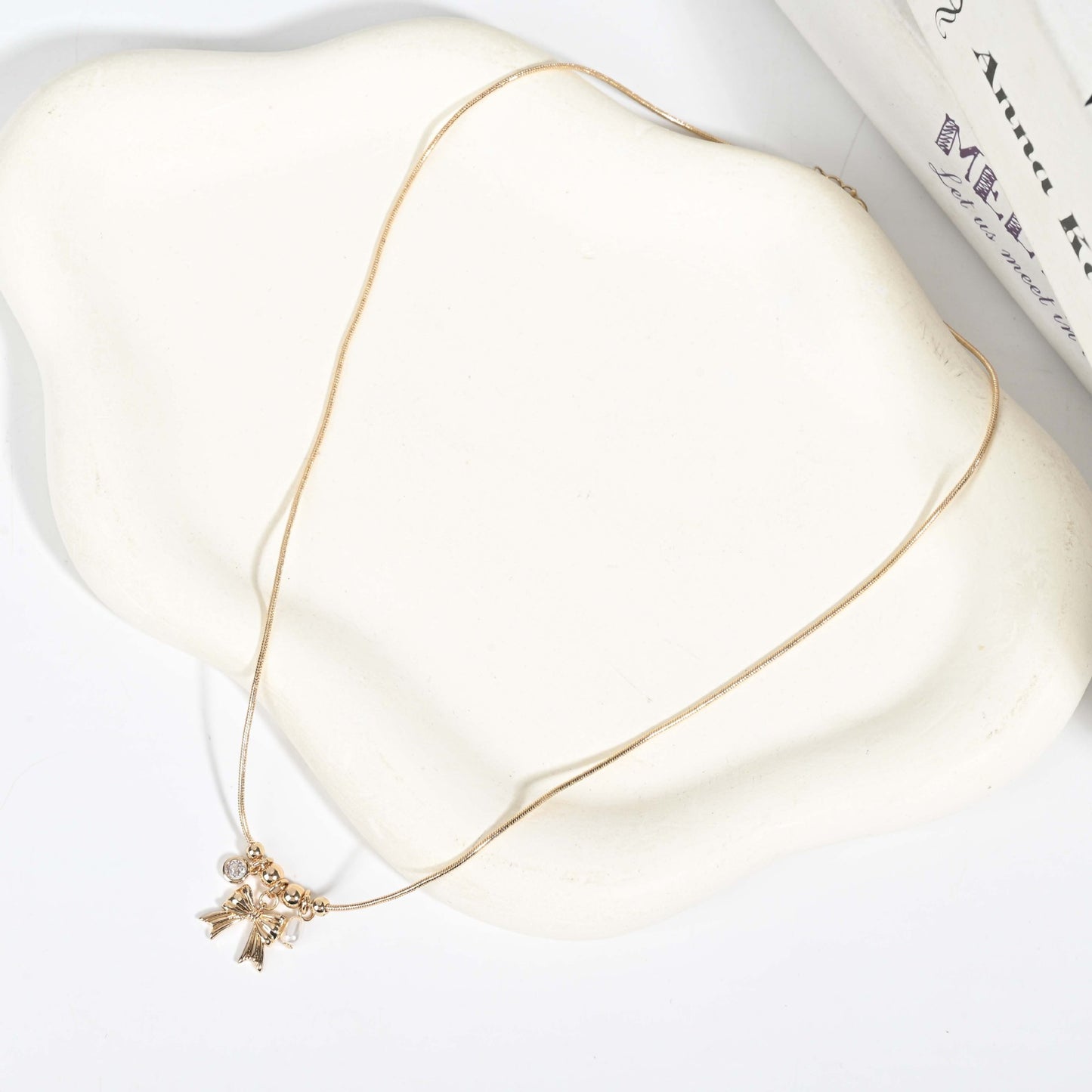 Bow Pearl Rhinestone Sweet Light Luxury Necklaces