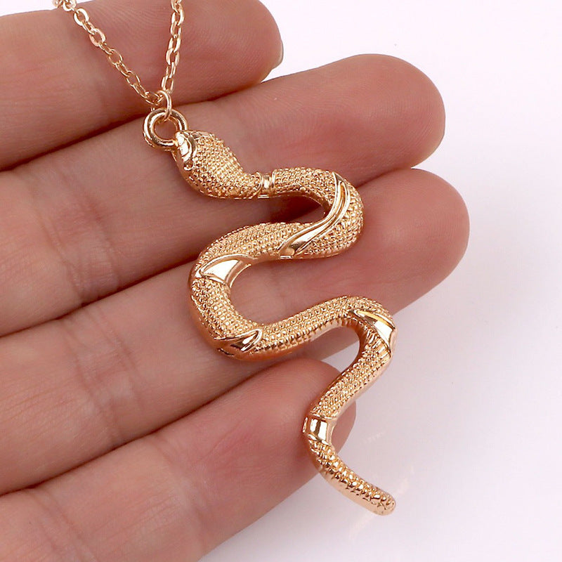 Popular Snake Element Personalized Minority Fashion Retro Sweater Pendants