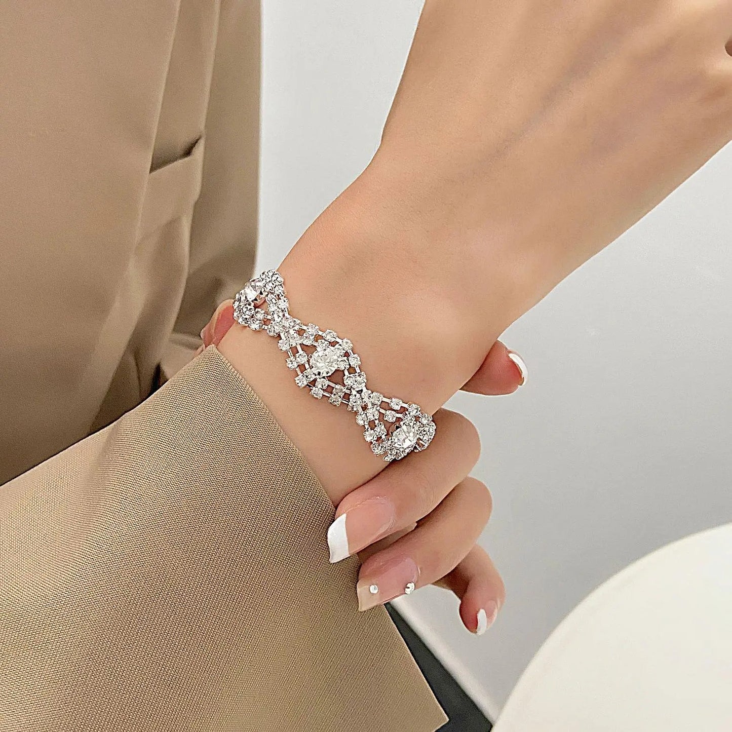 Fashion Vintage Pearl Letter Female Style Bracelets