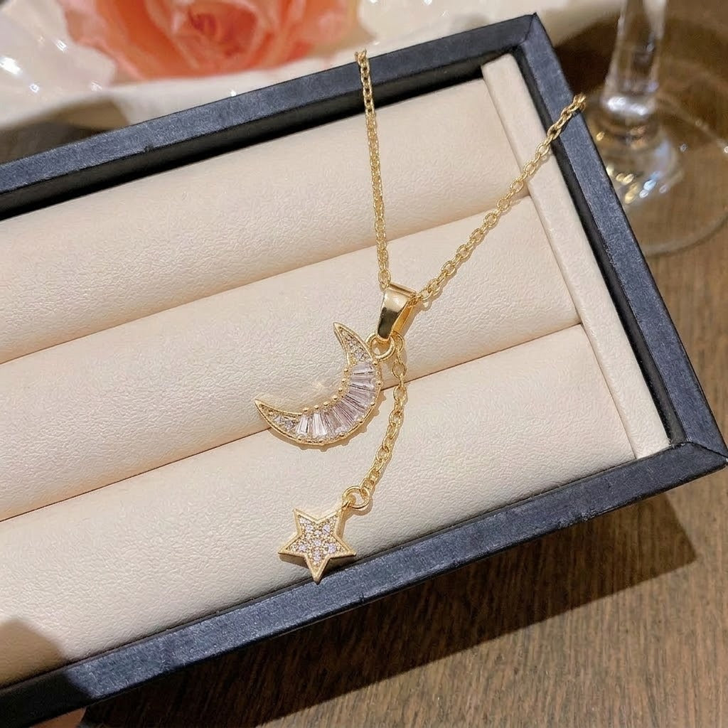 Women's Fashion Devil's Eye Creative Design Elements Popular Clavicle Necklaces
