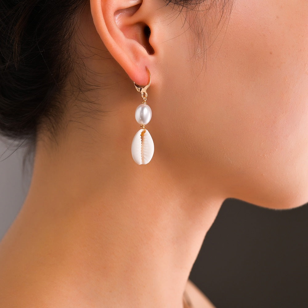 Women's Fashion Baroque Shaped Pearl Shell Pendants