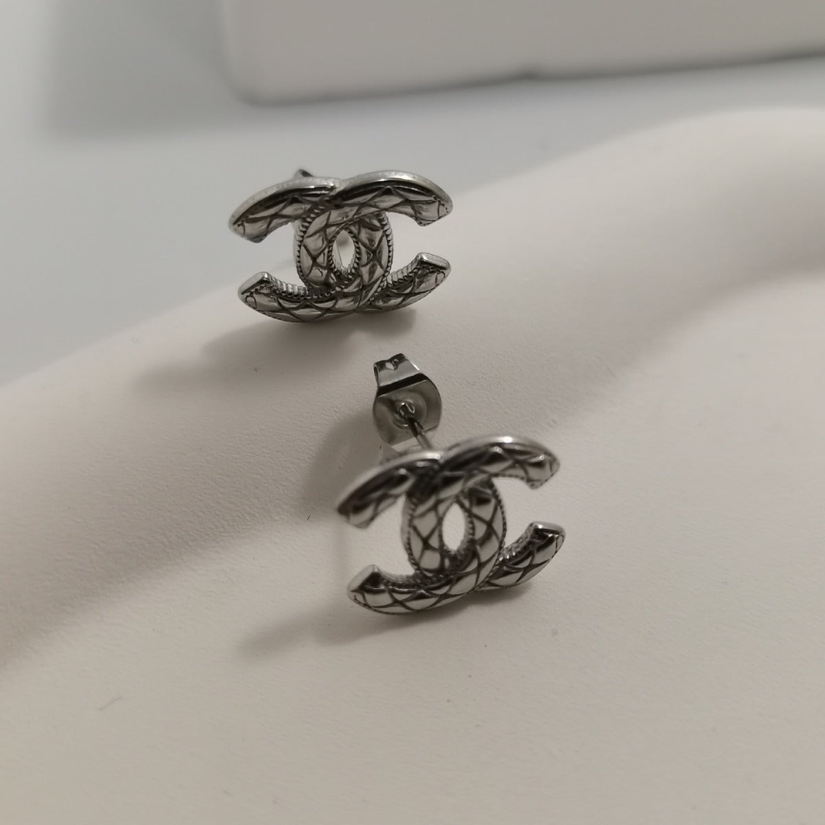 Classic Style Elegant Ear Exquisite Versatile Stud Earrings