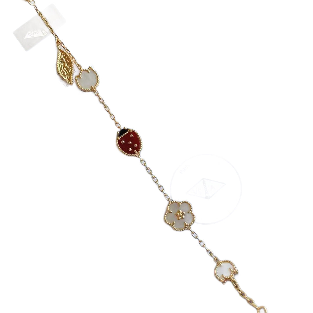 Women's Pork Belly Ladybug Light Luxury Fritillary Flower Fashion Necklace