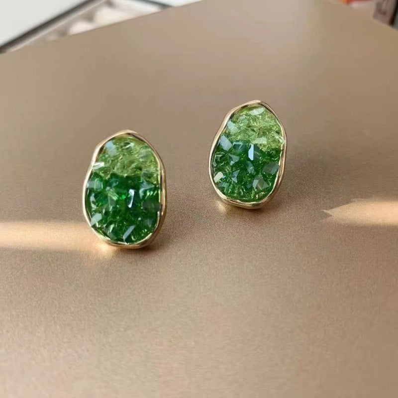 Women's Trendy Atmosphere Ear Retro Style Graceful High-grade Temperament Stud Earrings