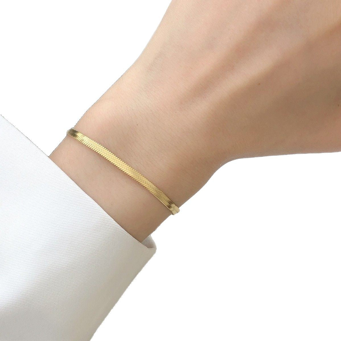 Women's Fashionable Cold Style Titanium Steel Flat Snake Bone Bracelet