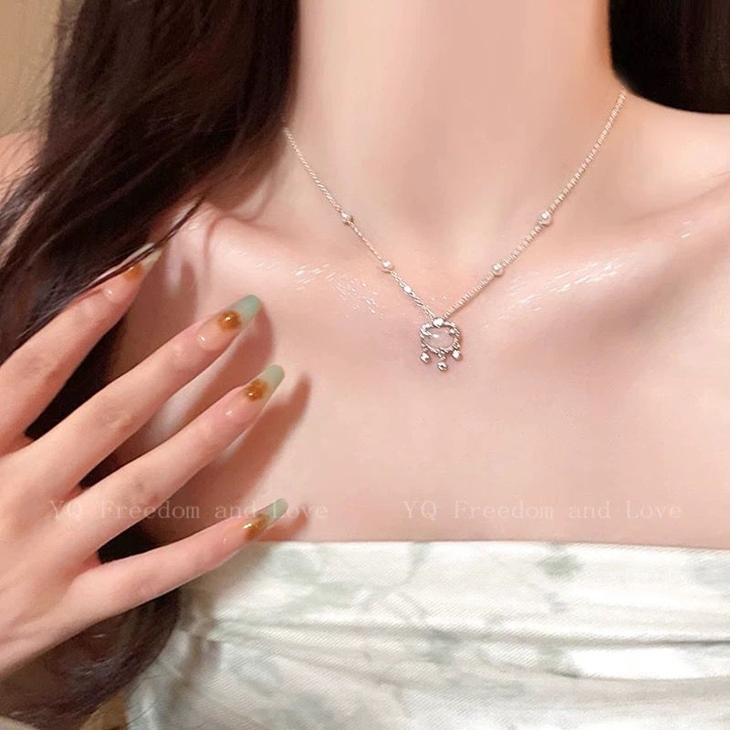 Women's For Special Interest Light Luxury Clavicle Necklaces