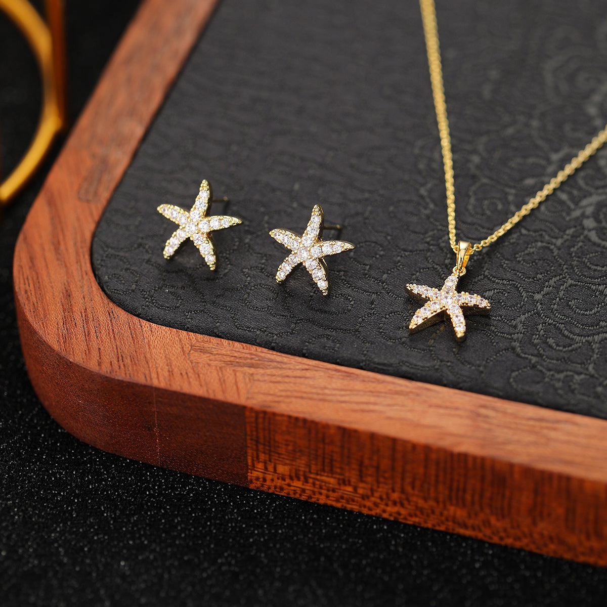 Glamorous Comfortable Two-piece Affordable Luxury Fashion Jewelry Set