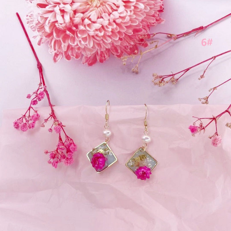 Women's Dried Flower Fresh Real Gold Foil Stud Earrings