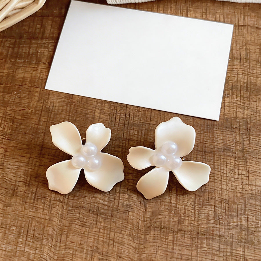 Dopamine Sweet Niche Flower Pearl Fashion Exquisite Stud Earrings