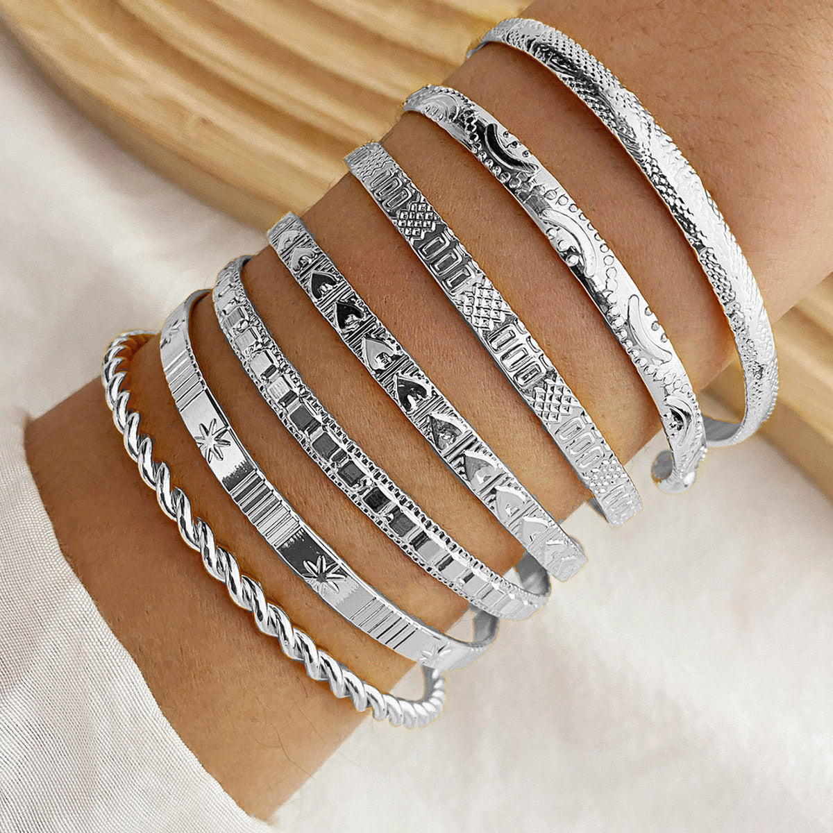 Charming Twist Glossy Irregular Punk Suit Bracelets
