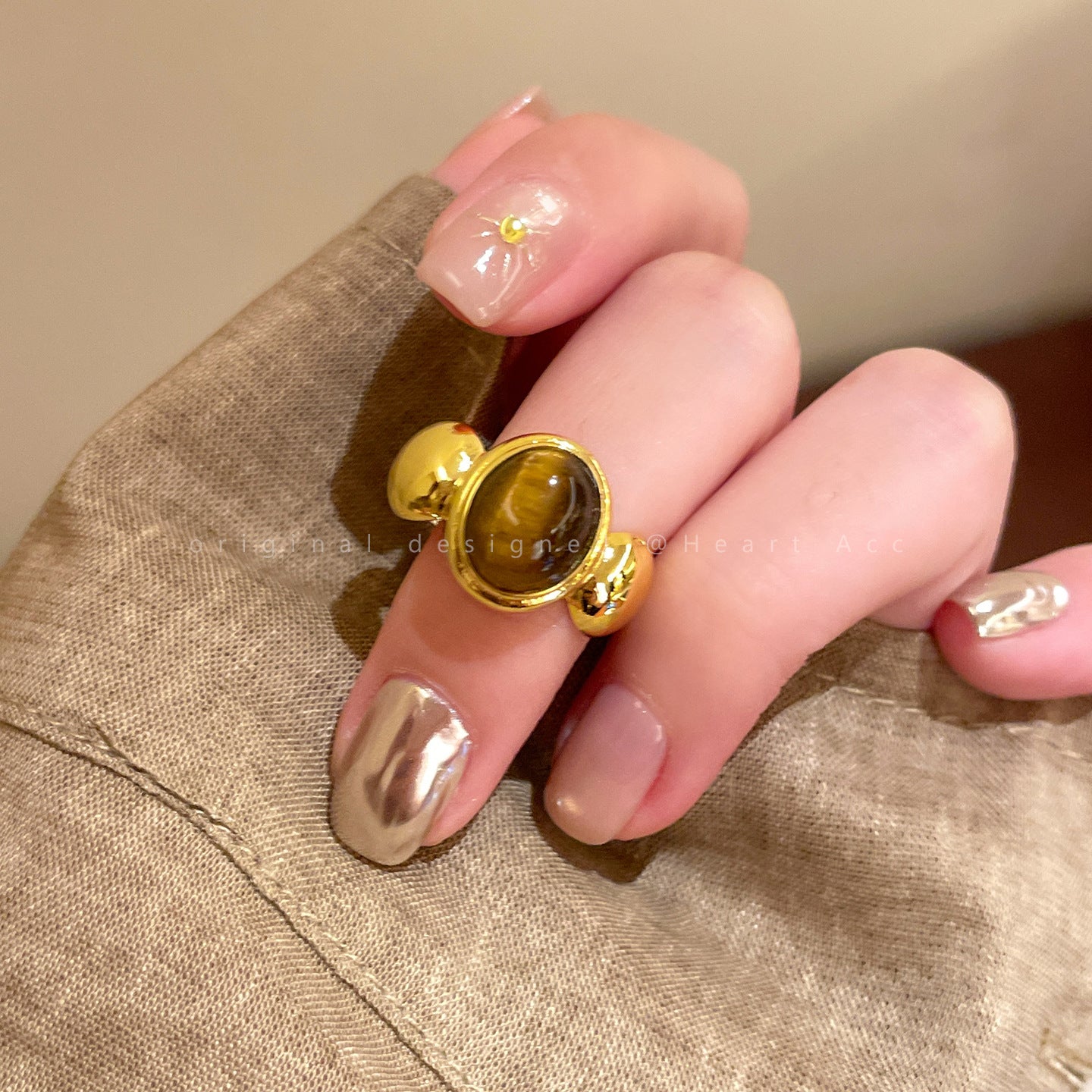 Vintage Gold Tigereye Light Luxury High Sense Opening Design Index Rings