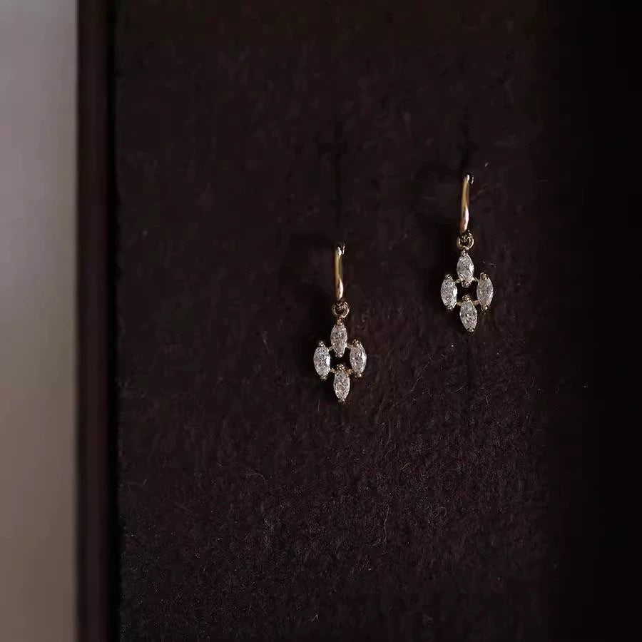 Women's Flash Rhombus Korean Retro Ear Clip Versatile Exquisite Temperament Entry Earrings