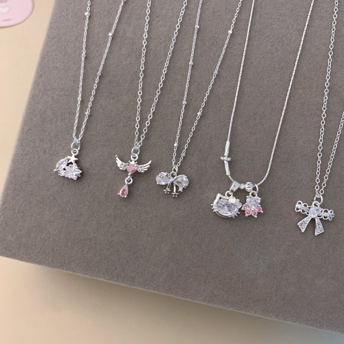 Bow Elegant Heart For Fashionable Niche Zircon Necklaces