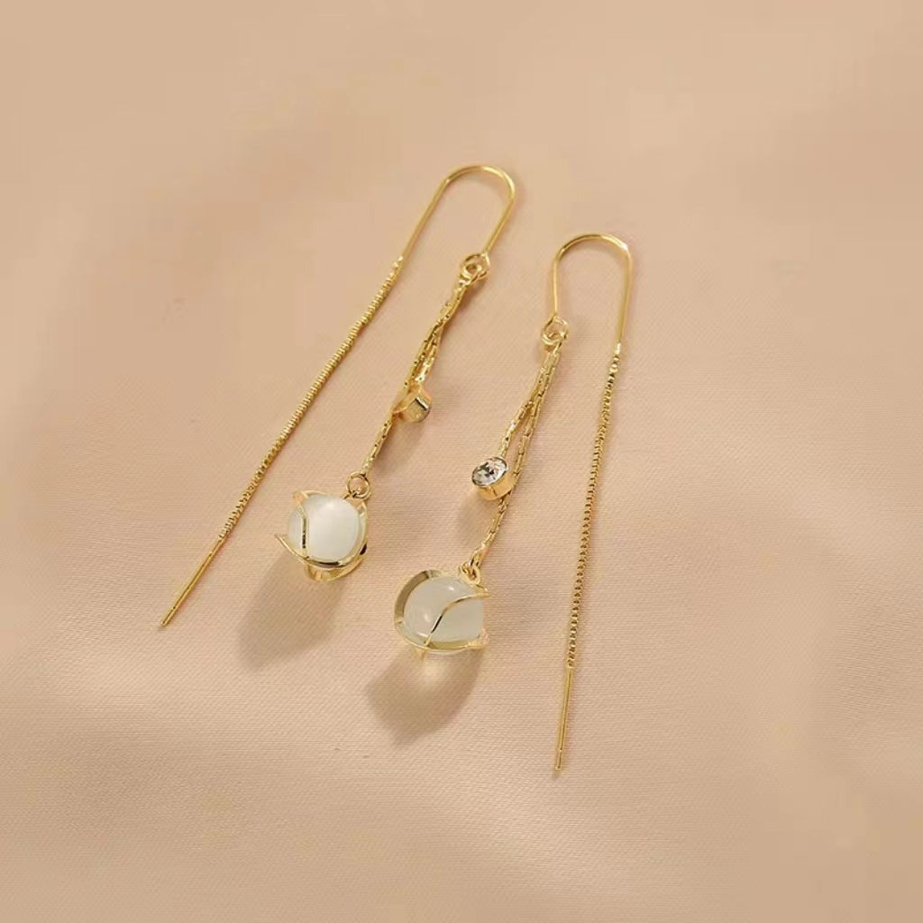 Women's Fashion Temperament Entry Lux Niche Super Fairy Long Hollow Opal Ear Line