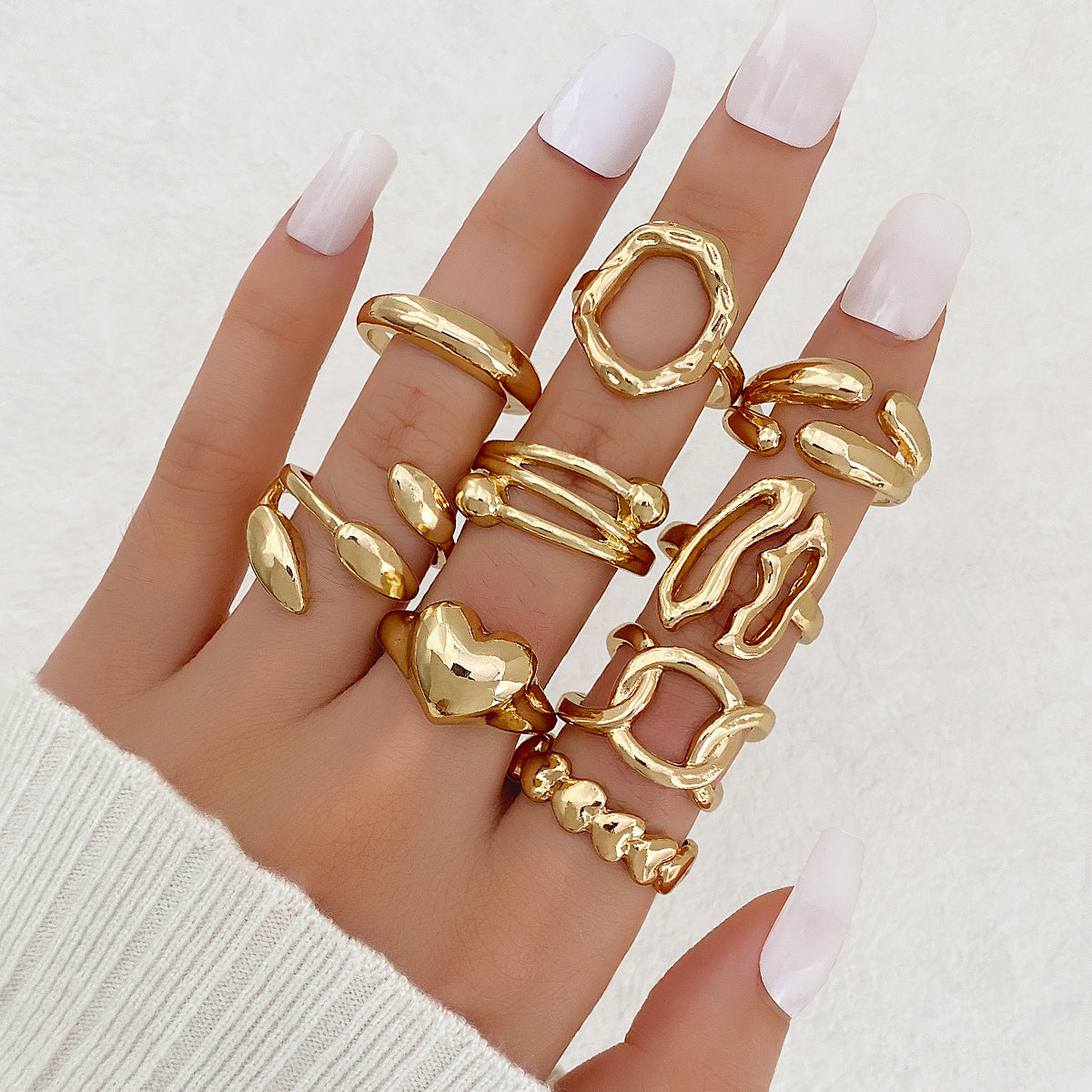 Women's Exaggerated Personalized Gold Irregular Oval Heart-shaped Open Rings