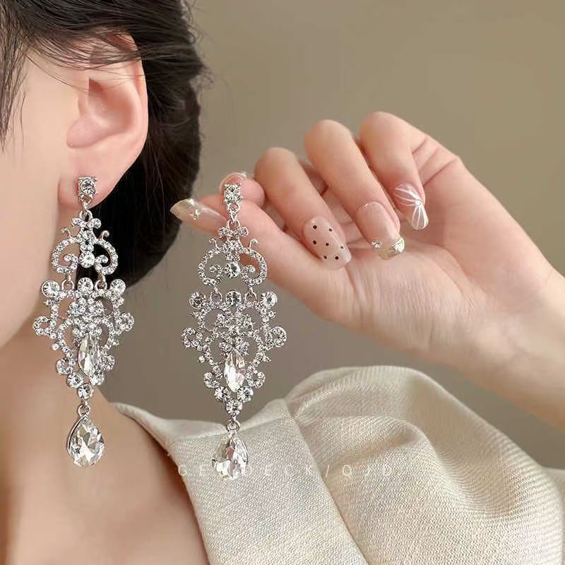 Crystal Tassel High-key Eardrop Premium Dinner Stud Earrings
