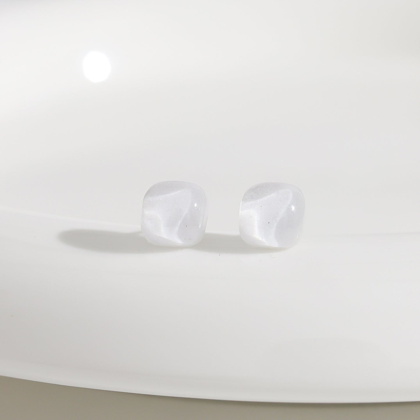 Women's Resin Square Fashion Fresh Small Simple Stud Earrings