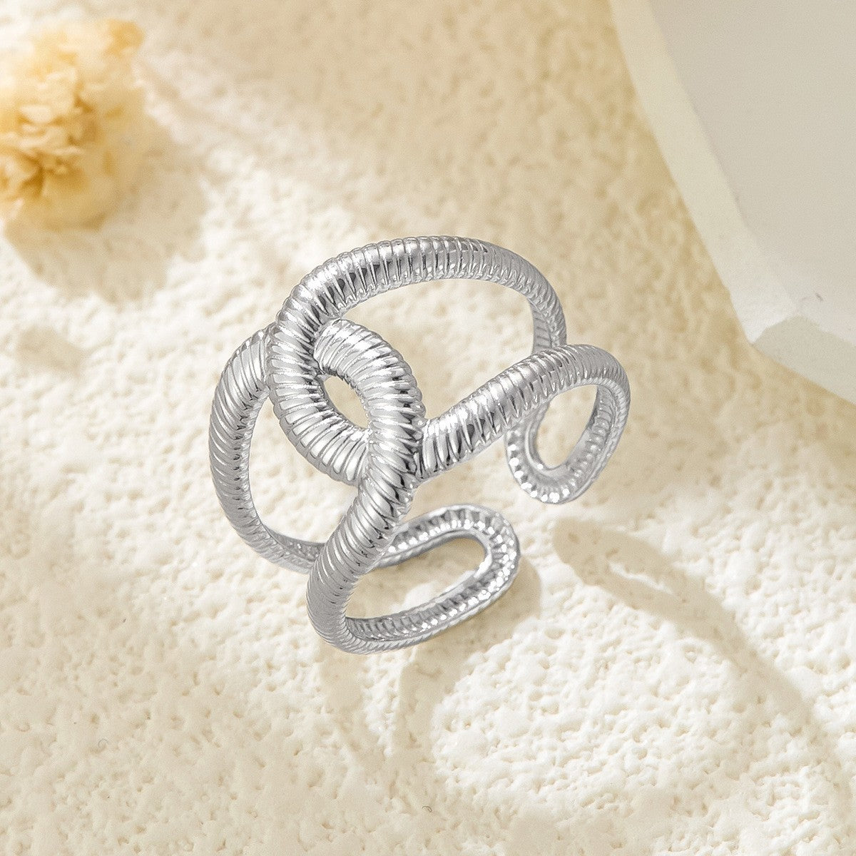 Stainless Steel Irregular Line Love Heart-shaped High-grade Ring