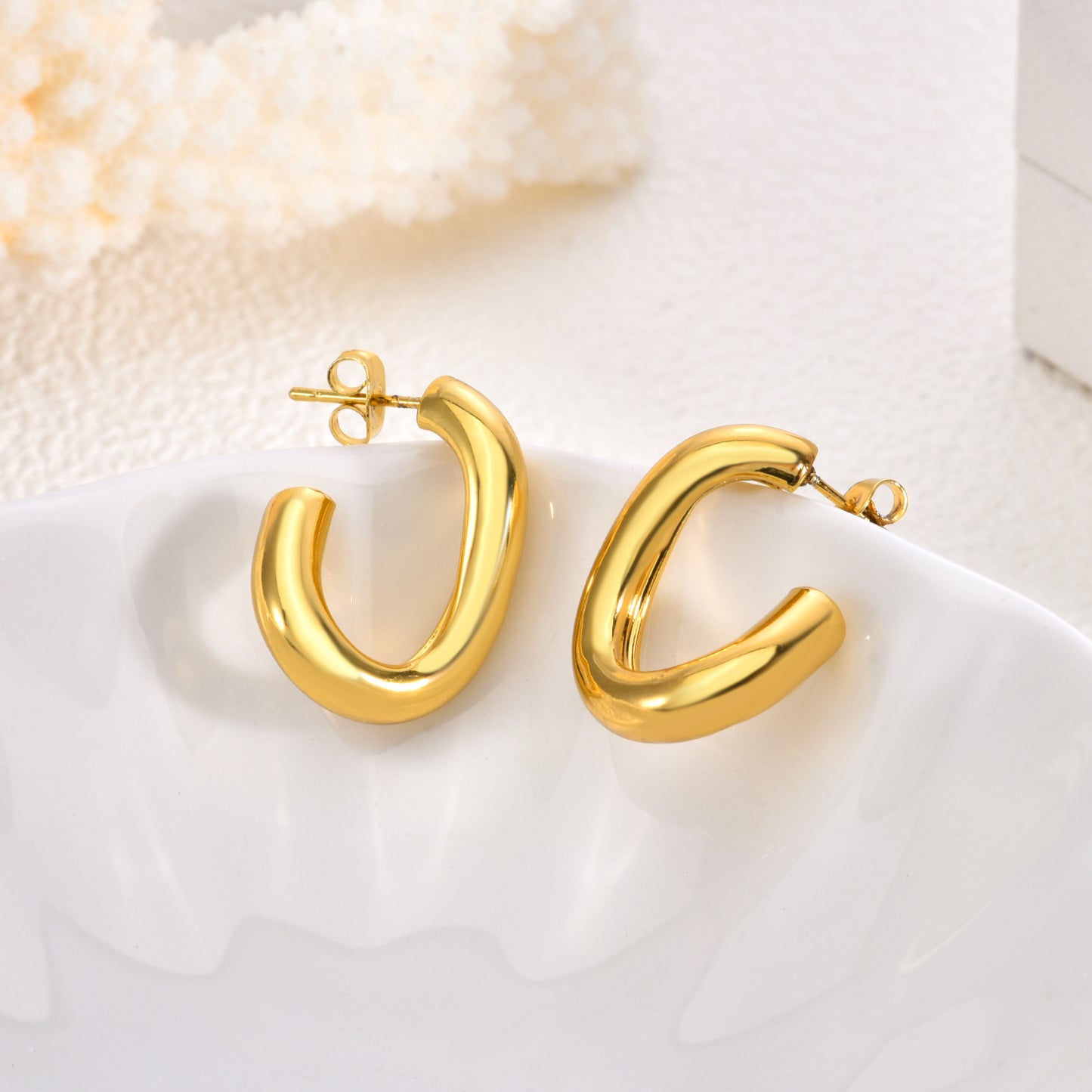 Women's Stainless Steel Light Luxury High-grade Exaggerated Design Sense Niche Gold Rings