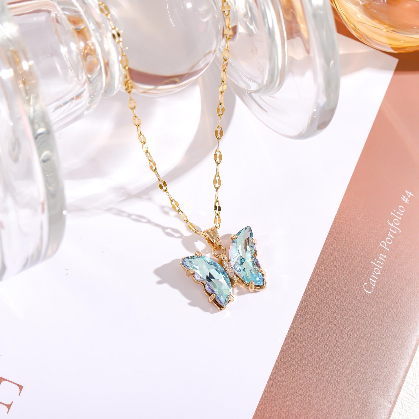 Women's Rhinestone Butterfly Short Light Luxury Crystal Necklace